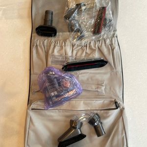 Dyson canvas hanging bag and vaccum cleaner tools .. never used!